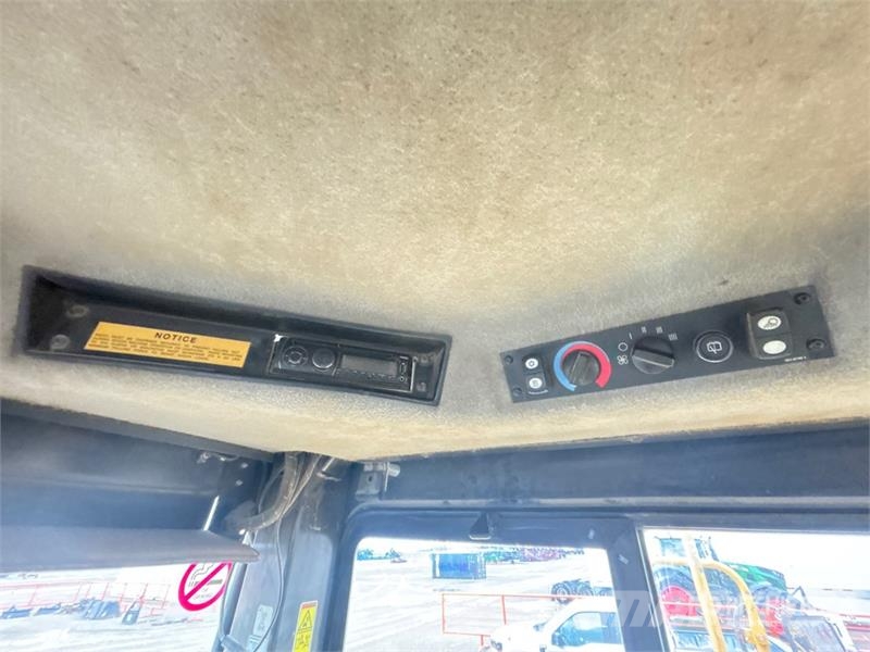 CAT 627G Schaber