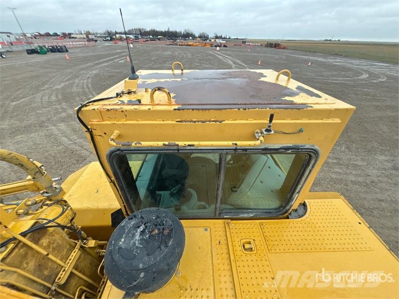 CAT 627G Schaber