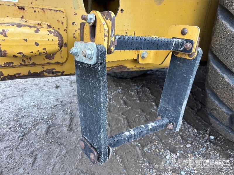 CAT 627G Schaber