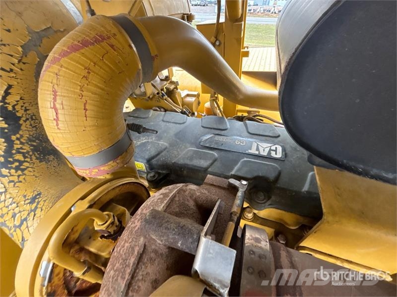 CAT 627G Schaber