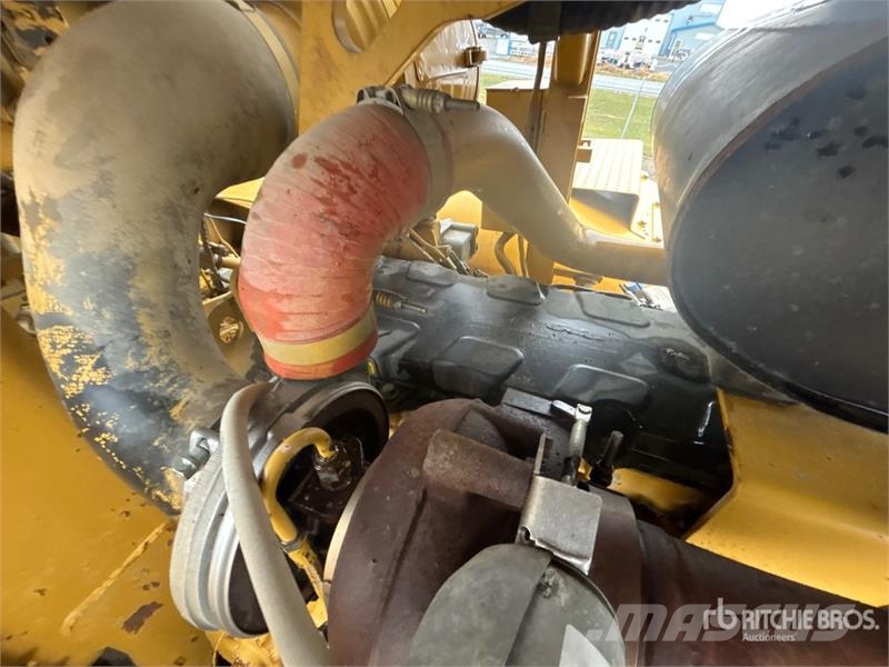 CAT 627G Schaber