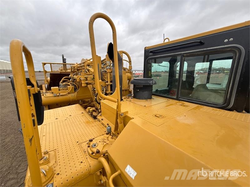 CAT 627G Schaber