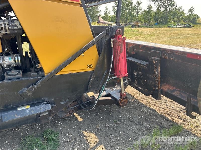 CAT 65C Track Tractor الجرارات