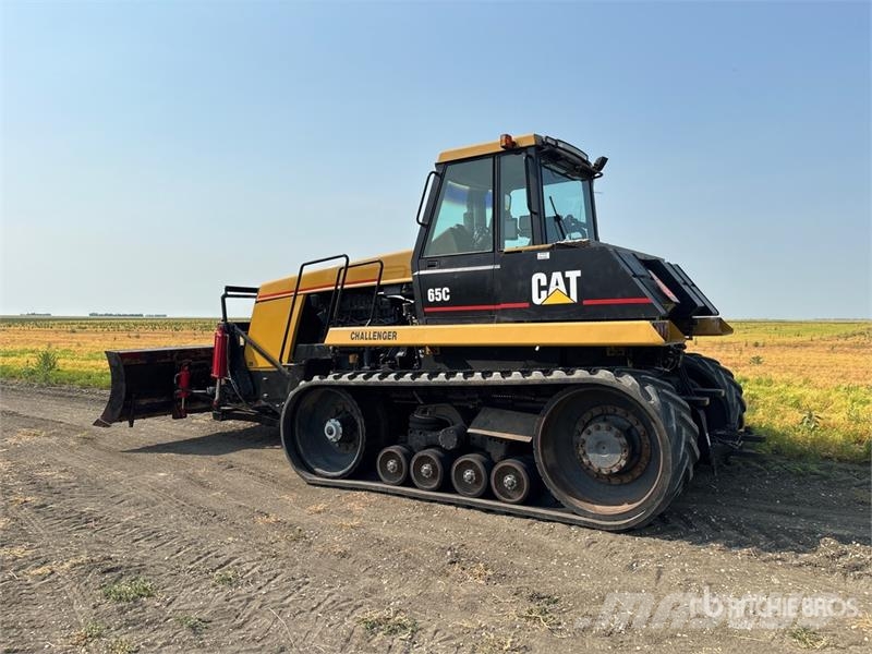 CAT 65C Track Tractor الجرارات