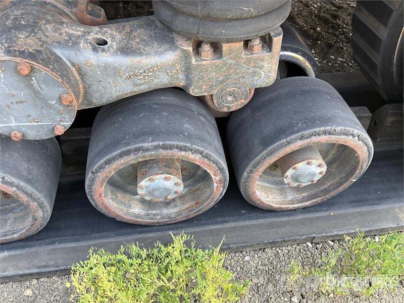 CAT 65C Track Tractor الجرارات