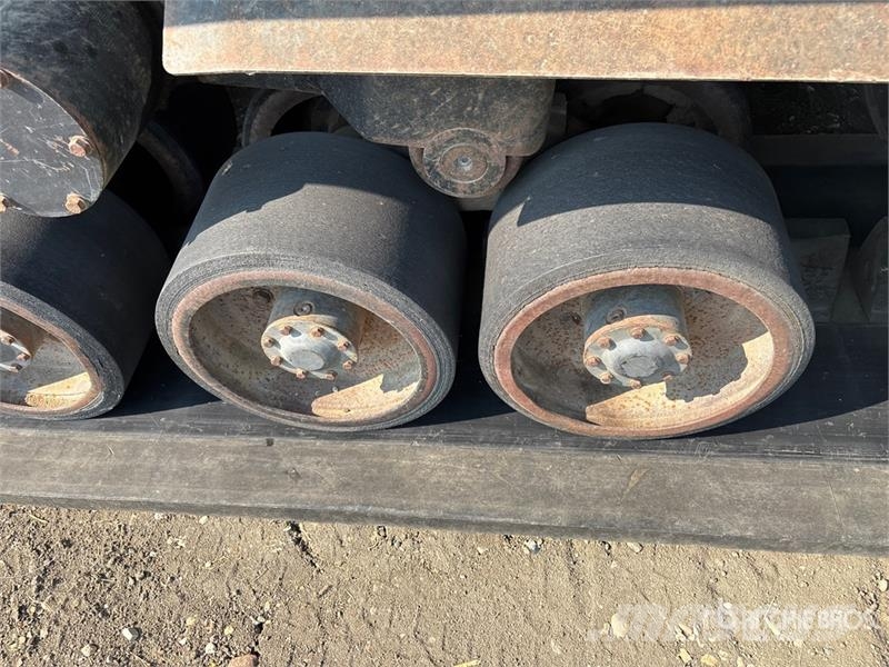 CAT 65C Track Tractor الجرارات