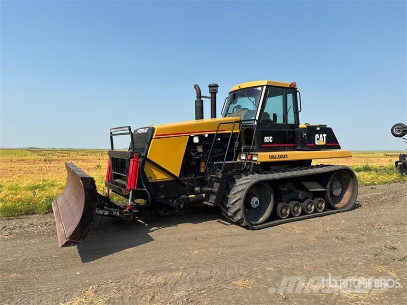 CAT 65C Track Tractor الجرارات
