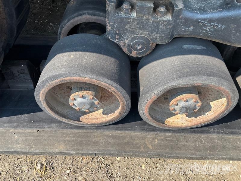 CAT 65C Track Tractor الجرارات