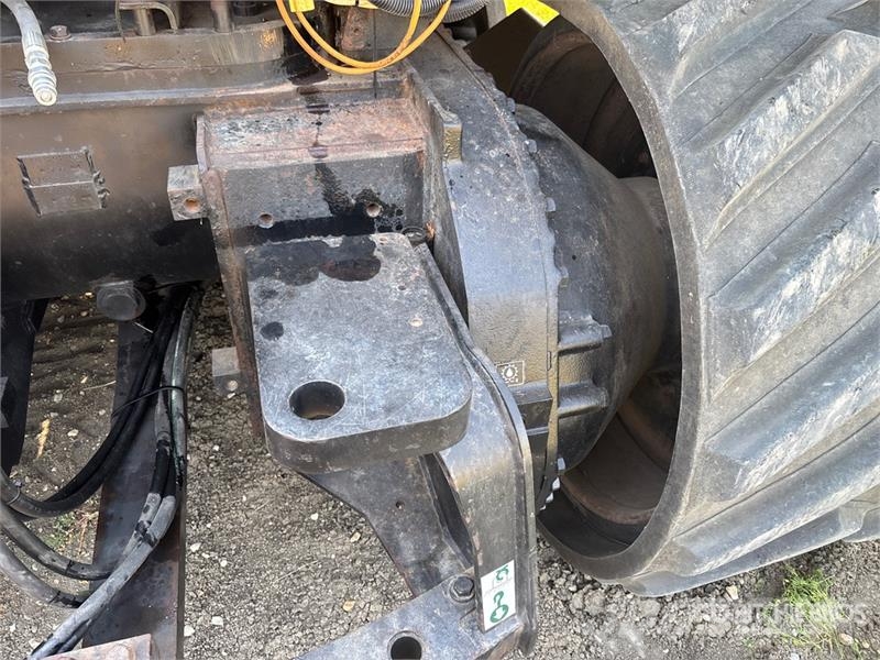 CAT 65C Track Tractor الجرارات