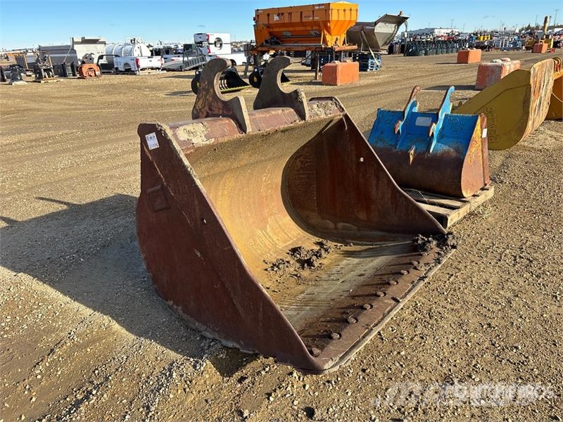 CAT 66 in Q/C Cleanup Excavator Bucket - Fits Cat 325 Kašike / Korpe