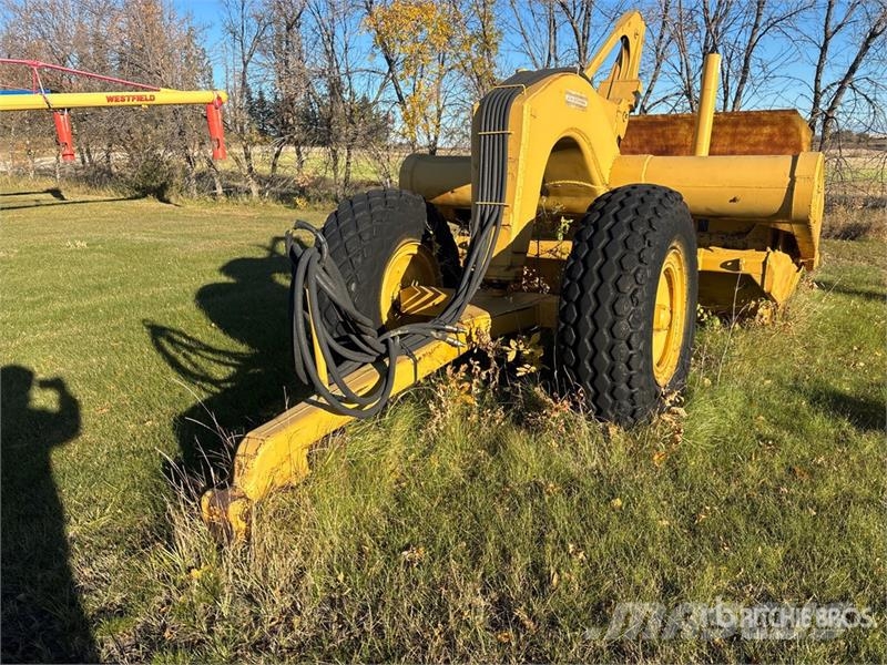 CAT 70 4 Tire Hydraulic Pull Scraper Raspadoras