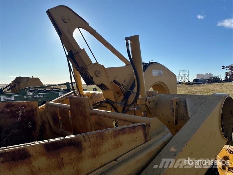 CAT 70 4 Tire Hydraulic Pull Scraper Raspadoras