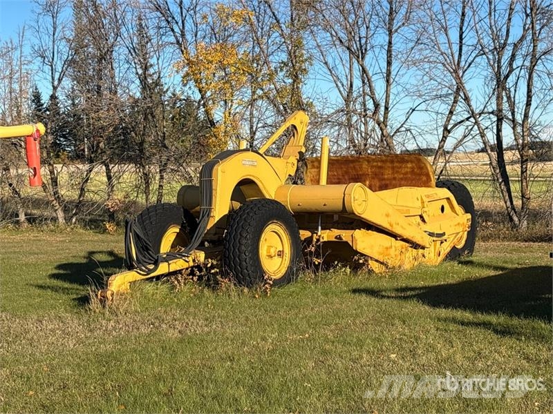 CAT 70 4 Tire Hydraulic Pull Scraper Raspadoras