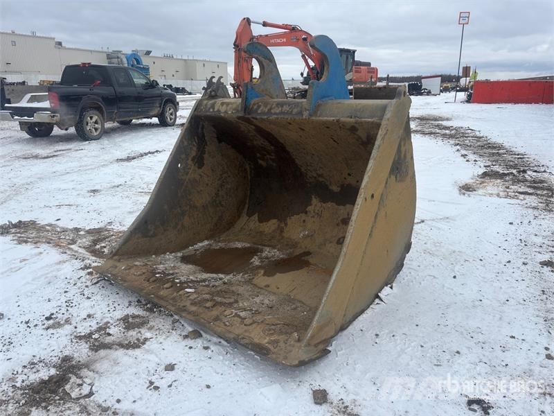 CAT 72 in Q/C Cleanup Excavator Bucket - Fits Cat 336 Žlice