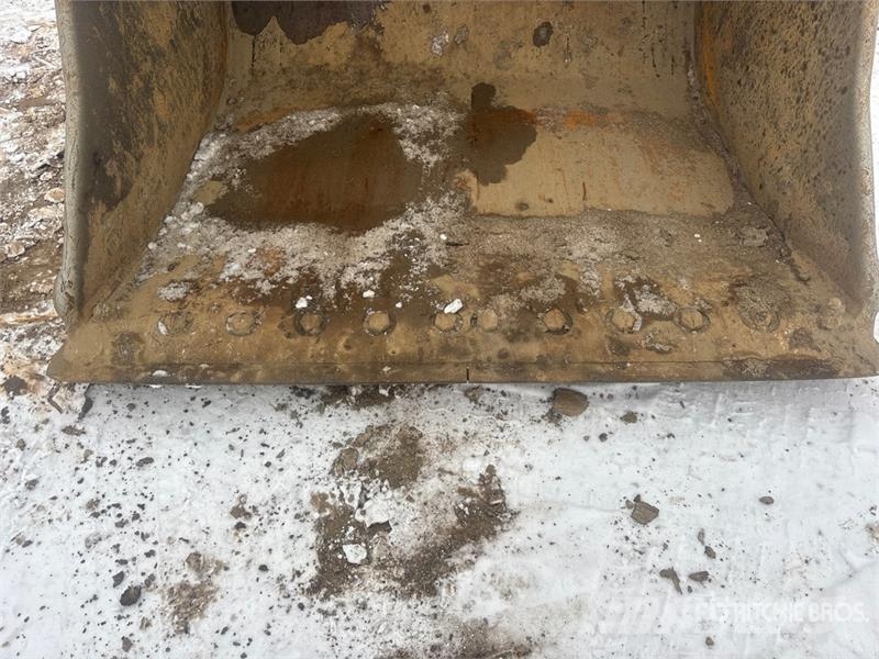 CAT 72 in Q/C Cleanup Excavator Bucket - Fits Cat 336 Žlice