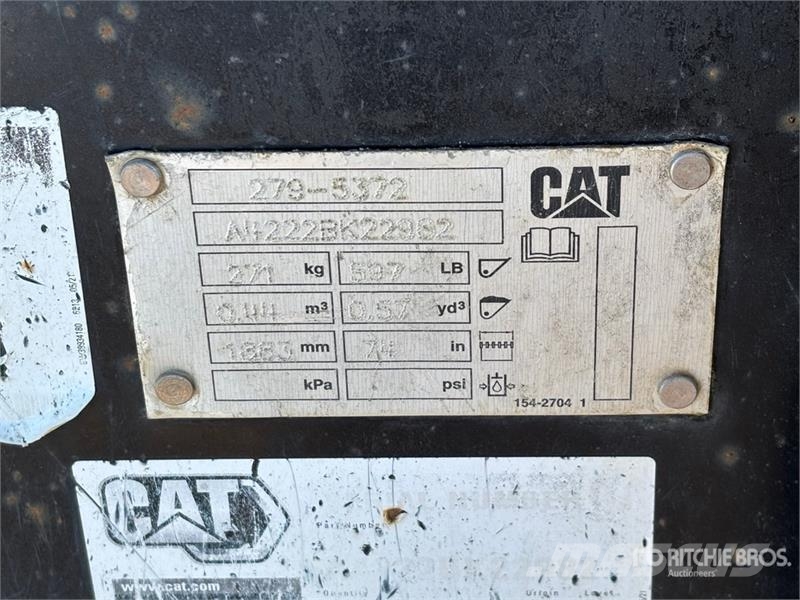 CAT 73 in General Purpose Skid Steer Bucket Κουβάδες