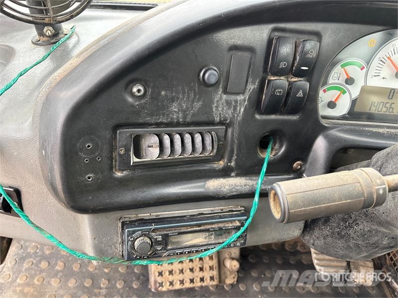 CAT 740 Zglobni damperi