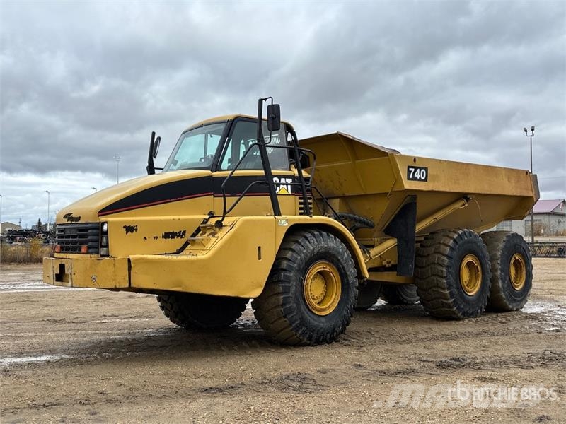 CAT 740 Zglobni damperi