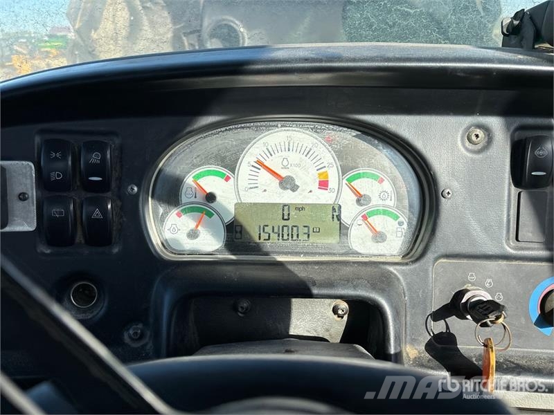 CAT 740 ساحبات مفصلية