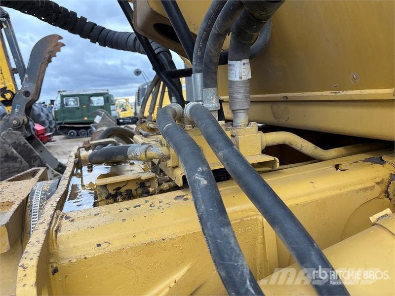 CAT 740 Zglobni damperi