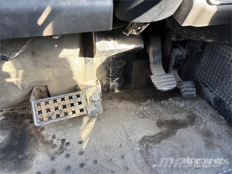 CAT 740 ساحبات مفصلية