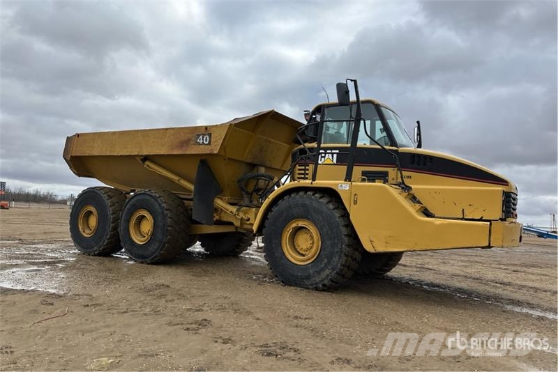 CAT 740 Zglobni damperi