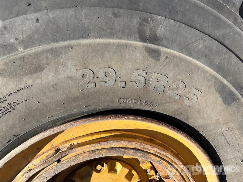 CAT 740 ساحبات مفصلية