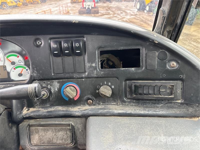CAT 740 Zglobni damperi