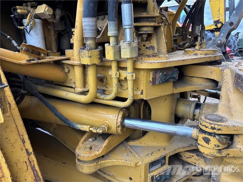 CAT 740 Zglobni damperi