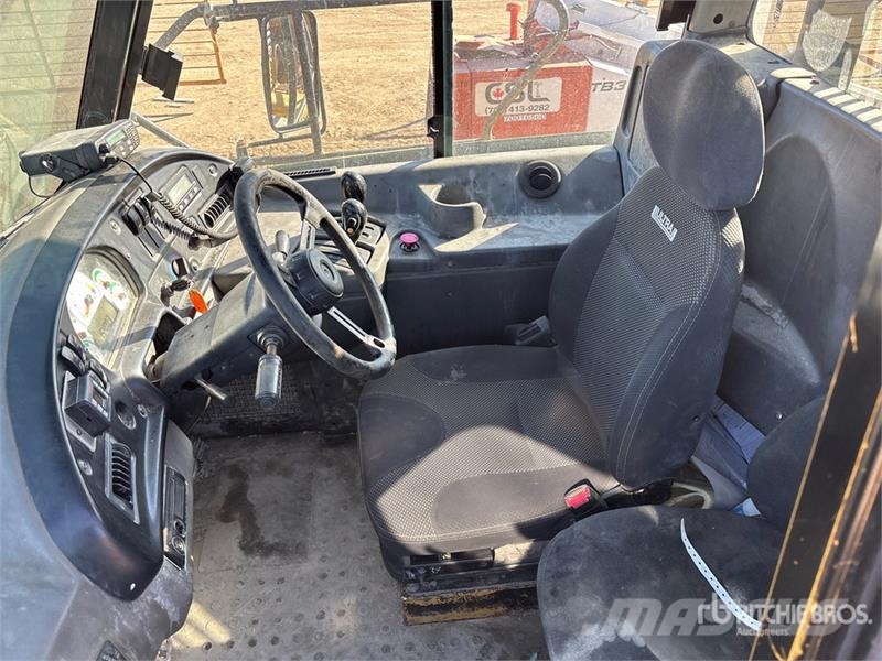 CAT 740 ساحبات مفصلية