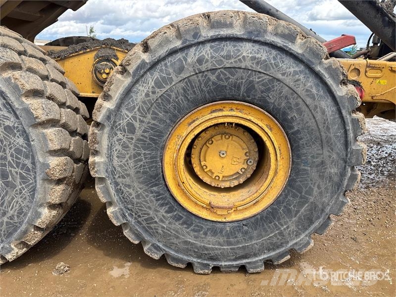 CAT 740B 연결식 홀러