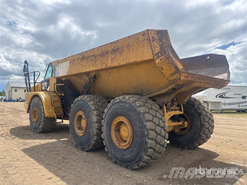 CAT 740B 연결식 홀러