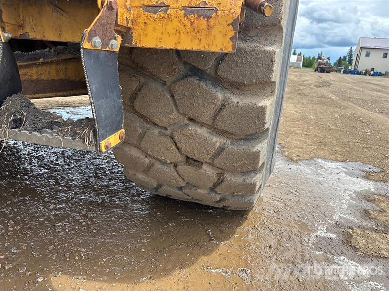 CAT 740B 연결식 홀러