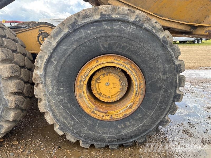 CAT 740B 연결식 홀러
