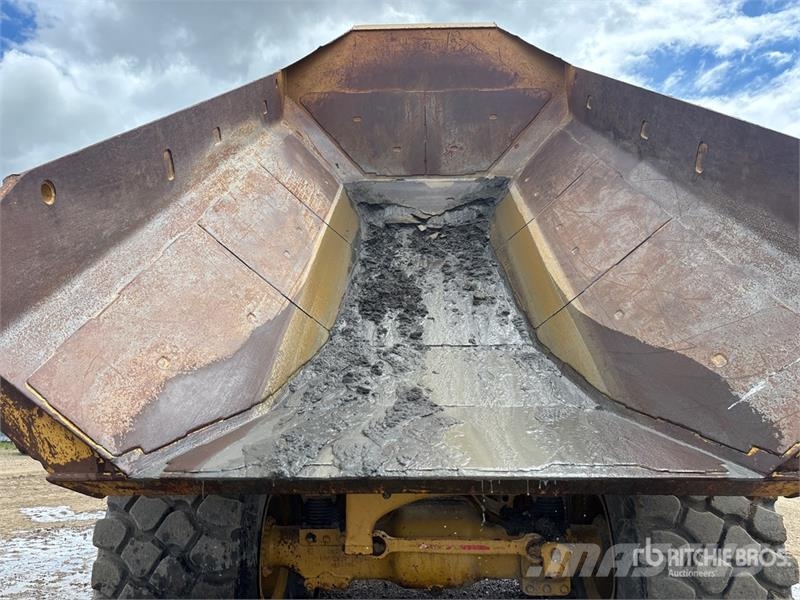 CAT 740B 연결식 홀러