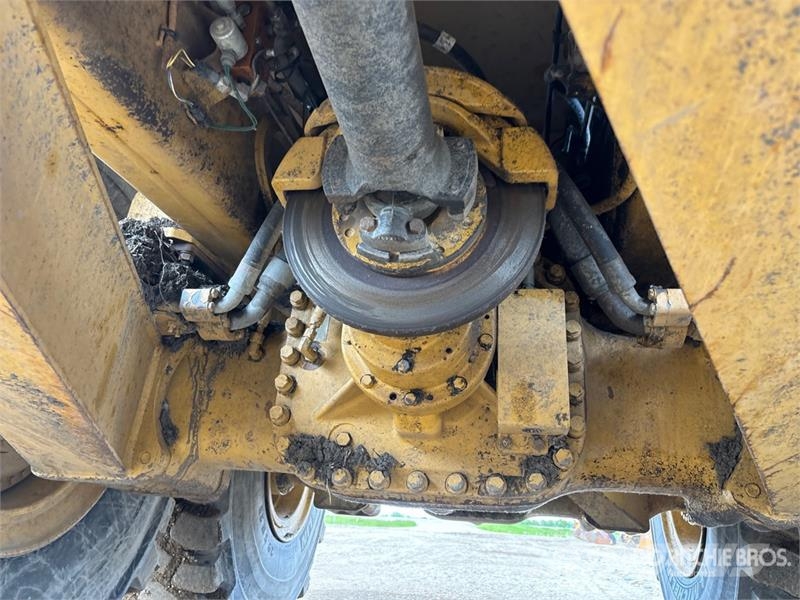 CAT 740B 연결식 홀러