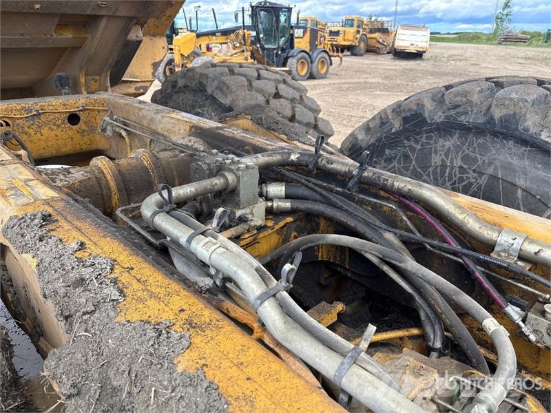 CAT 740B 연결식 홀러