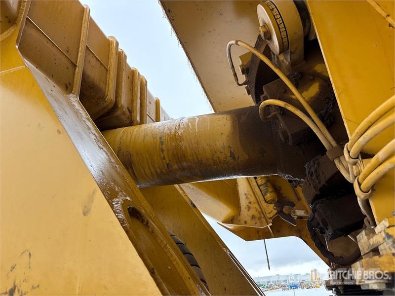 CAT 740BEJ Ejector Articulated Dump Truck Csuklósdömperek