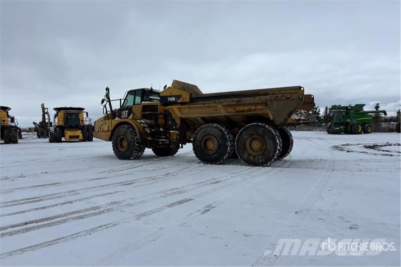 CAT 740BEJ Ejector Articulated Dump Truck Csuklósdömperek