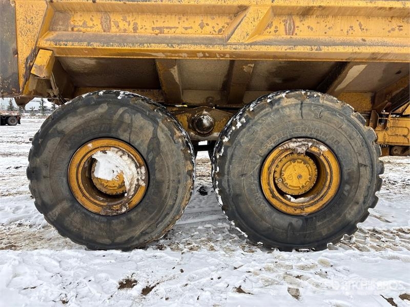 CAT 740BEJ Ejector Articulated Dump Truck Csuklósdömperek