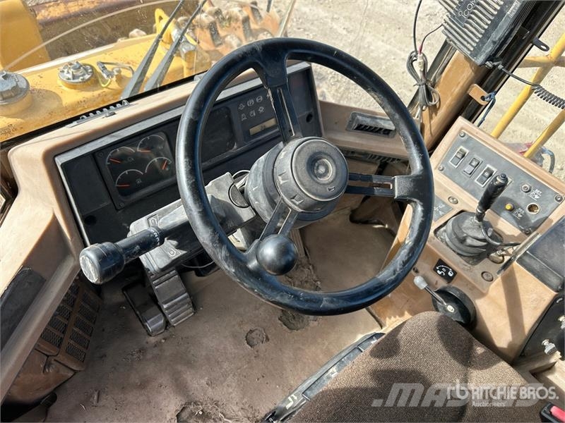 CAT 815F Уплътнители за почва
