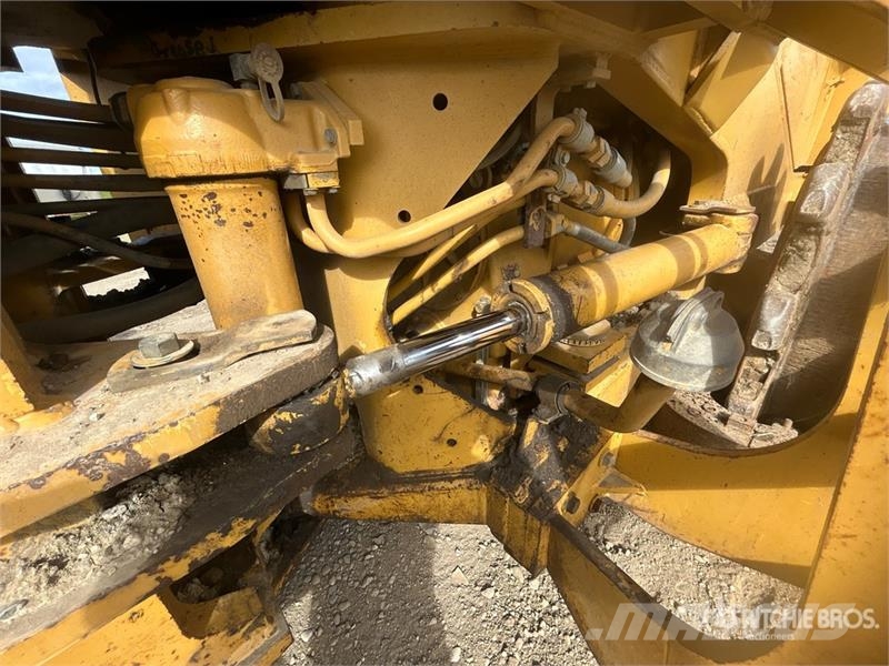 CAT 815F Уплътнители за почва
