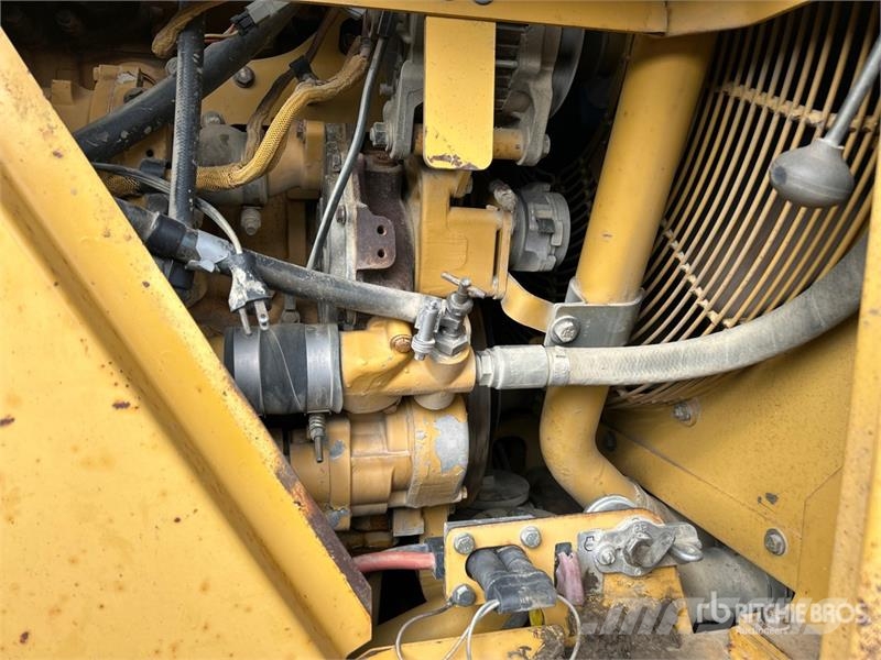 CAT 815F Уплътнители за почва
