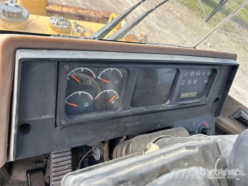 CAT 815F Уплътнители за почва
