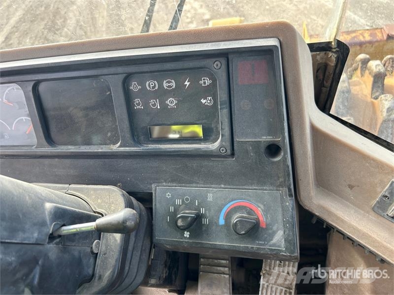 CAT 815F Уплътнители за почва
