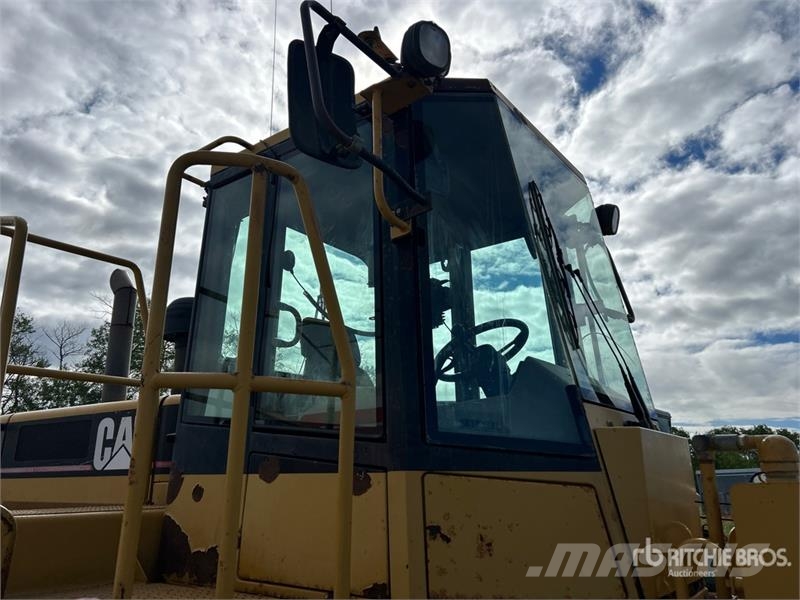 CAT 815F Уплътнители за почва

