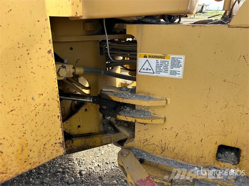 CAT 815F Уплътнители за почва
