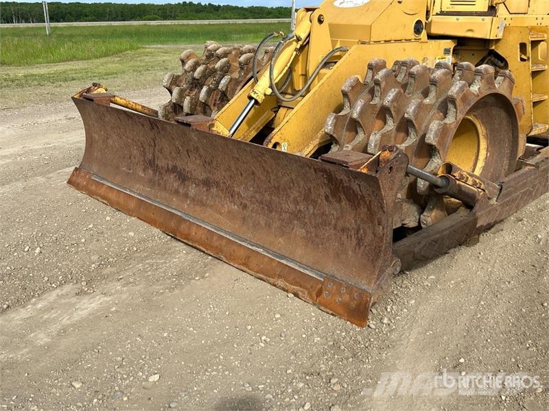 CAT 815F Уплътнители за почва
