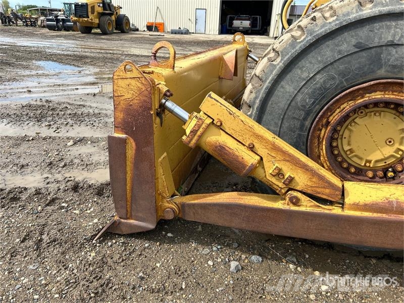 CAT 824C Other