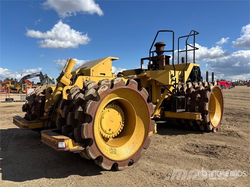 CAT 826G Kompaktorji tal